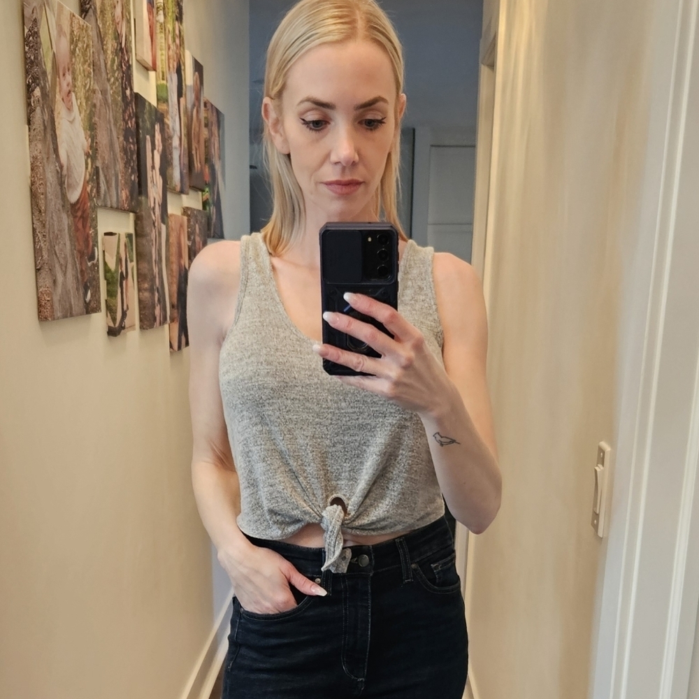 NWOT Wilfred Free Tie Front Crop Top - SIZE S - Picture 2 of 13